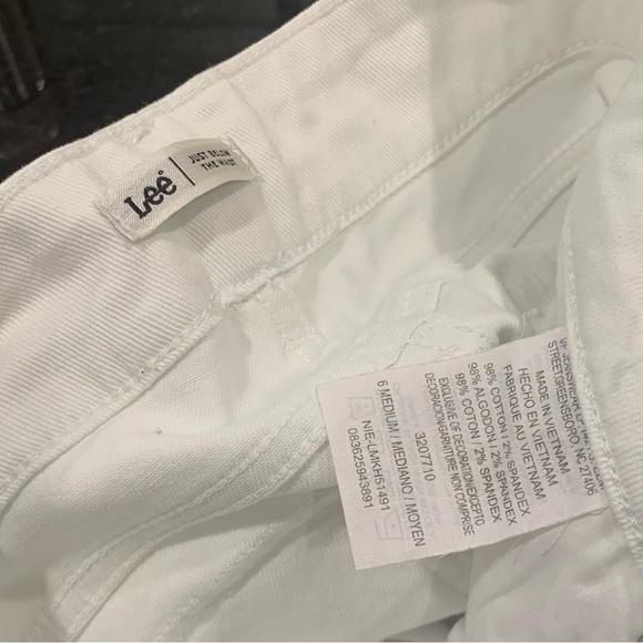 Lee Jeans White Capri Size 6 Medium - Picture 8 of 8